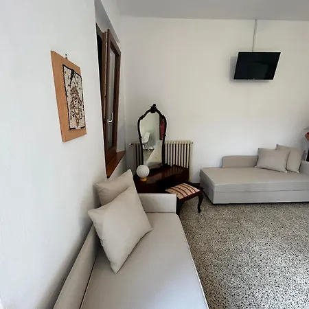 La Casa Delle Querce Bed and Breakfast *